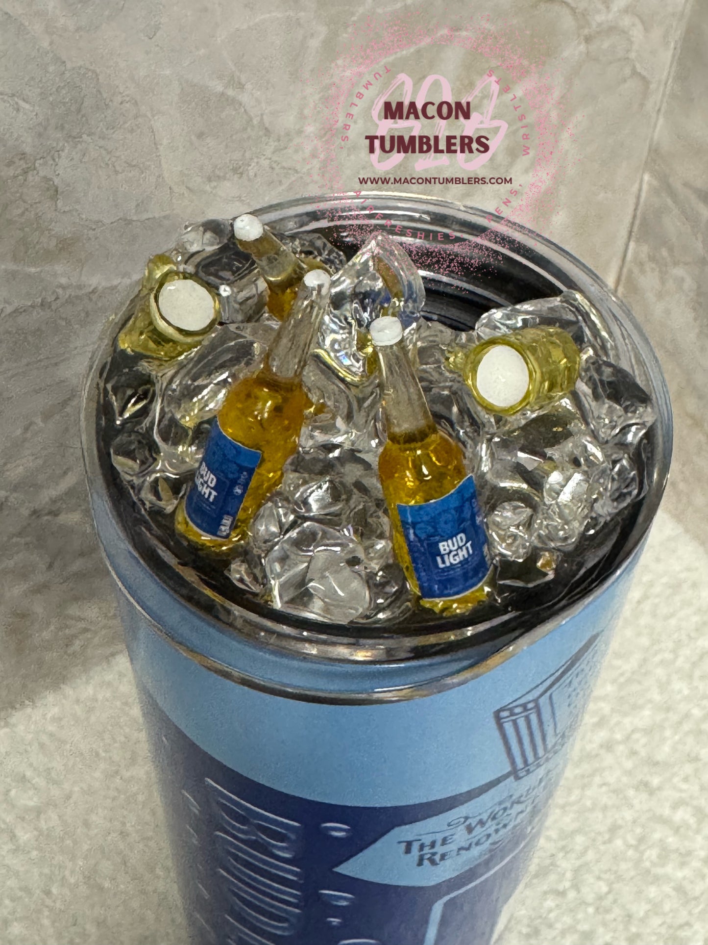Beer Lover Snowglobe Tumbler – Iced Bottle Top Design